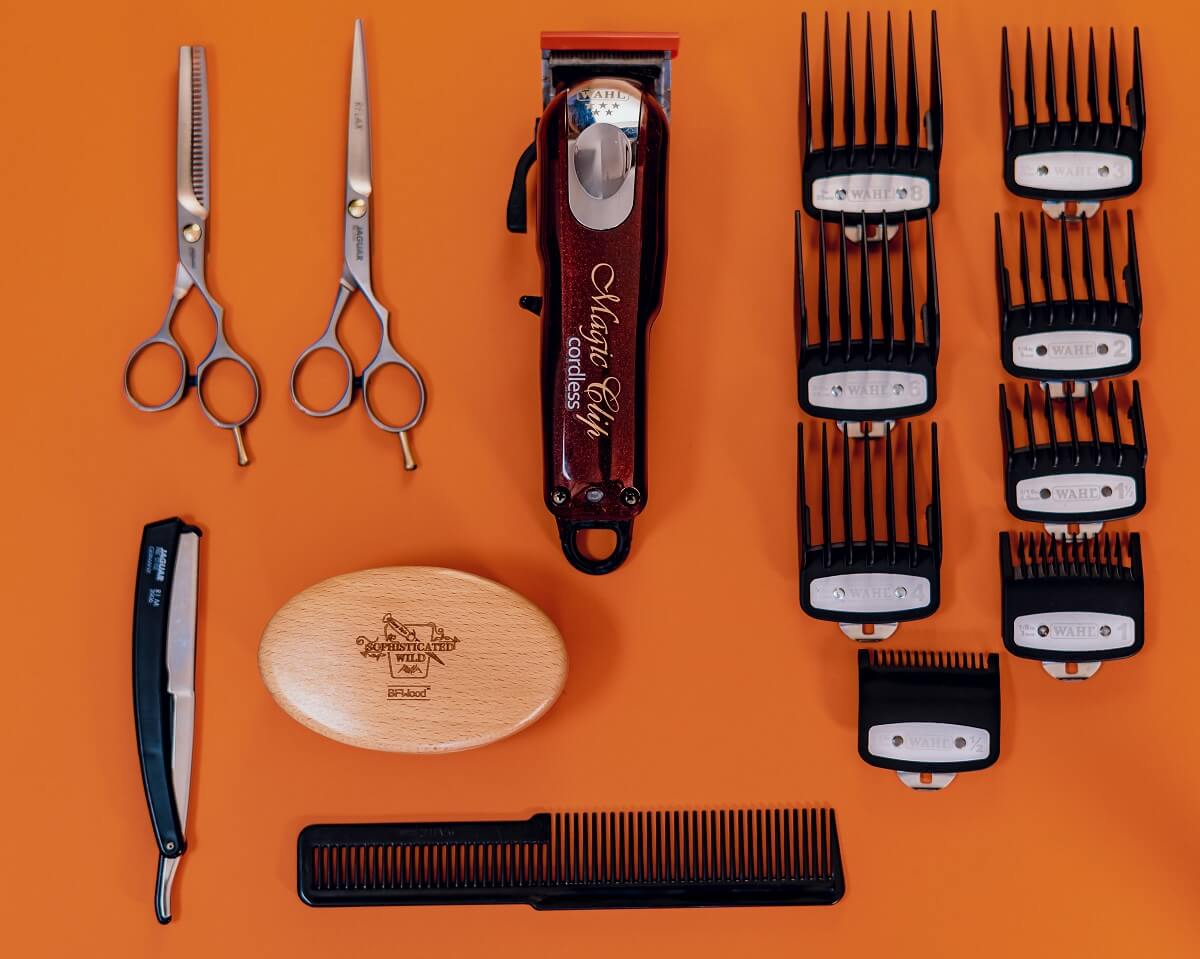 Hair Clipper Oil: Finding the Right Formula for a Perfectly-Groomed Look