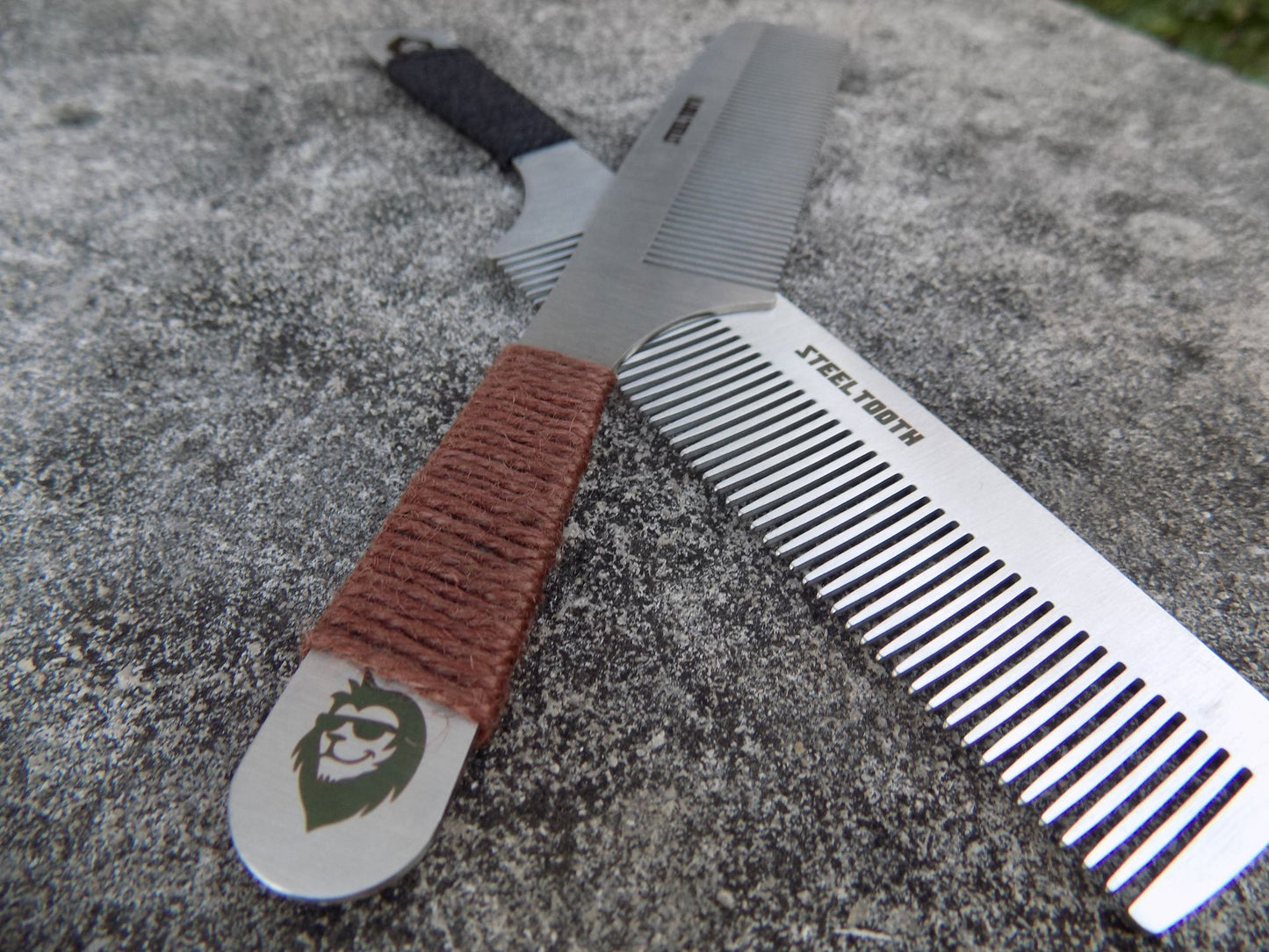 Hemp Cordage Handle Steeltooth Comb